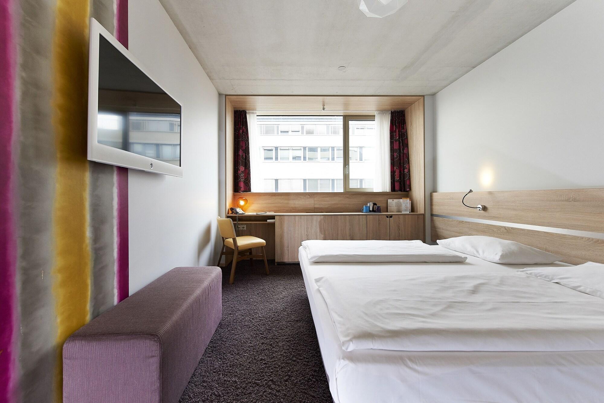 Simm'S Hotel - Cityhotel Next To Metro U3 Wien Eksteriør billede